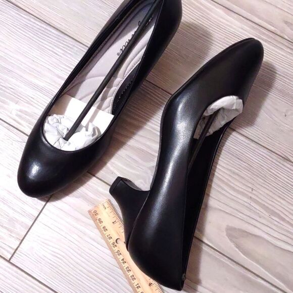 (6-3097) Easy Street Women's Fabulous Pump Sz 9M - Picture 4 of 9